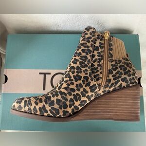 Toms Cheetah Print Ankle Booties